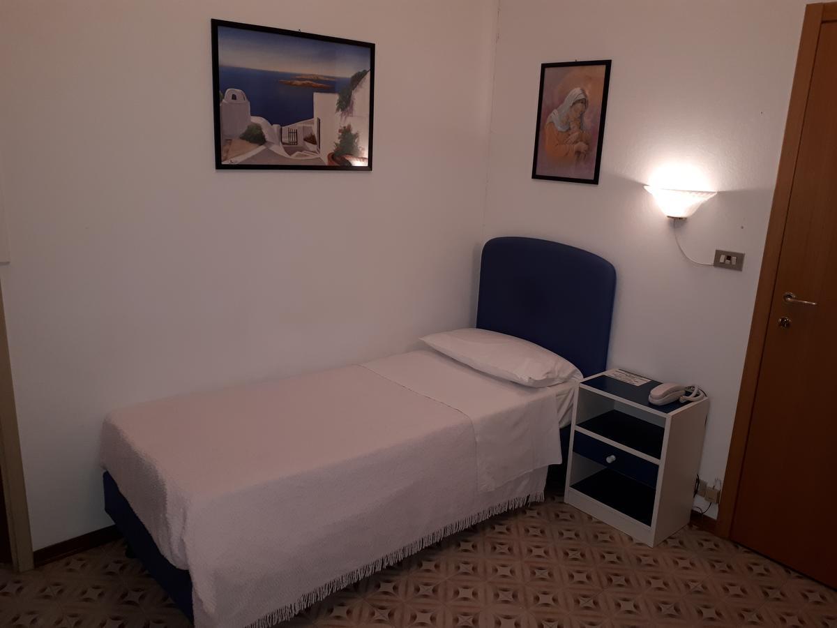 Hotel Ciclamino Риоло-Терме Экстерьер фото