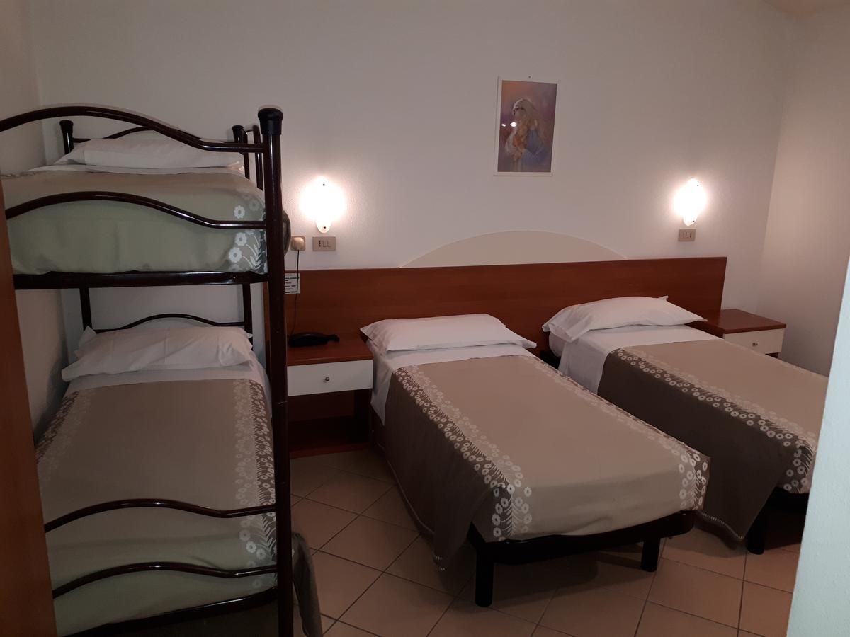 Hotel Ciclamino Риоло-Терме Экстерьер фото