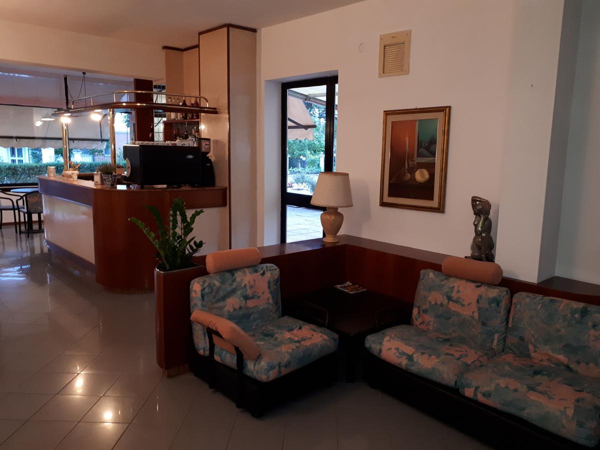 Hotel Ciclamino Риоло-Терме Экстерьер фото