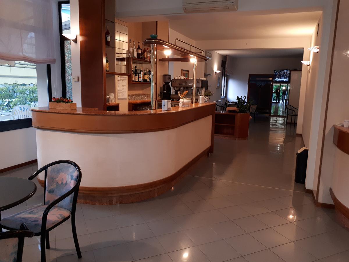 Hotel Ciclamino Риоло-Терме Экстерьер фото